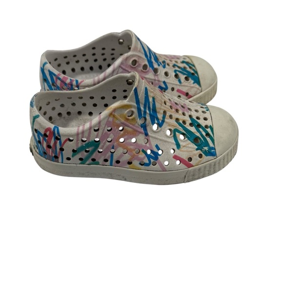 Native crayola collab rubber water sneakers toddler  size 6 - Picture 3 of 6